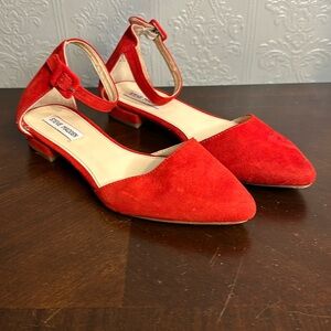 Steve Madden red flats size 7!